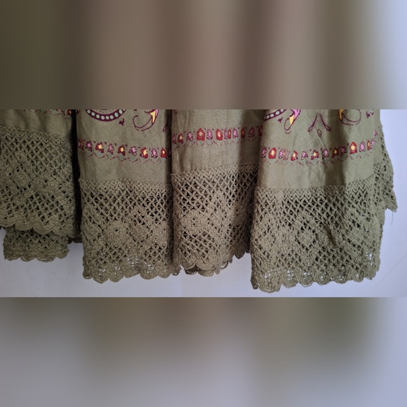 Roommates Y2k Embroidered Olive and Cream Skirt Sz L Hippie Gypsy Boho Lace Tass - Picture 6 of 7